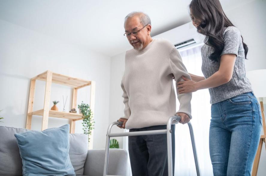 How Does an Exercise Program for Older Adults Reduce the Risk of Falls and Injury?